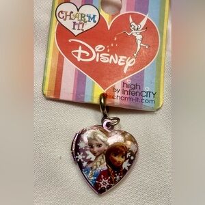 Disney vintage frozen pink heart locket Elsa & Anna NWT